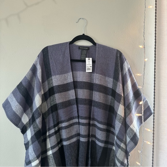 NWT Banana Republic Cashmere Blend Plaid Fringe Wrap One Size - Picture 3 of 8
